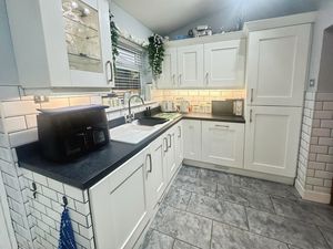 Photo 10- click for photo gallery